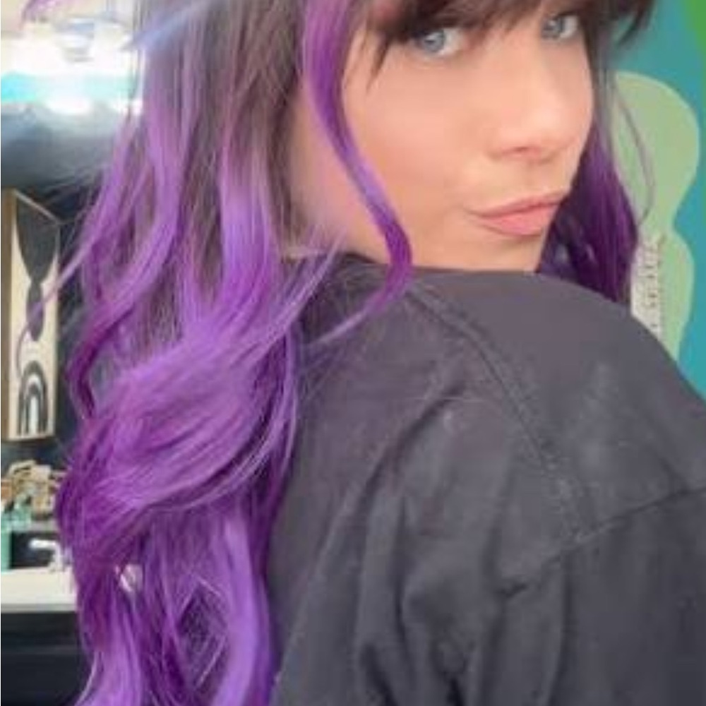 ISO CSC BUTTERFLY PURPLE REIGN WIG DO NOT BUY